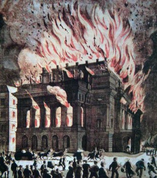 Národní divadlo zachvátil požár